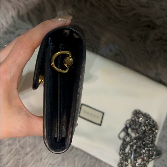* Authentic of Gucci
* This wallet is very soft and in very good condition - Picture 4 of 10